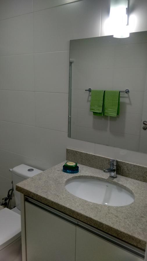 Apartamento Frente Para A Piscina A Uma Quadra Da Praia Florianópolis Exterior foto